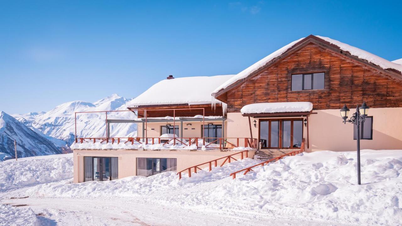 Alpina Hotel Gudauri Kültér fotó