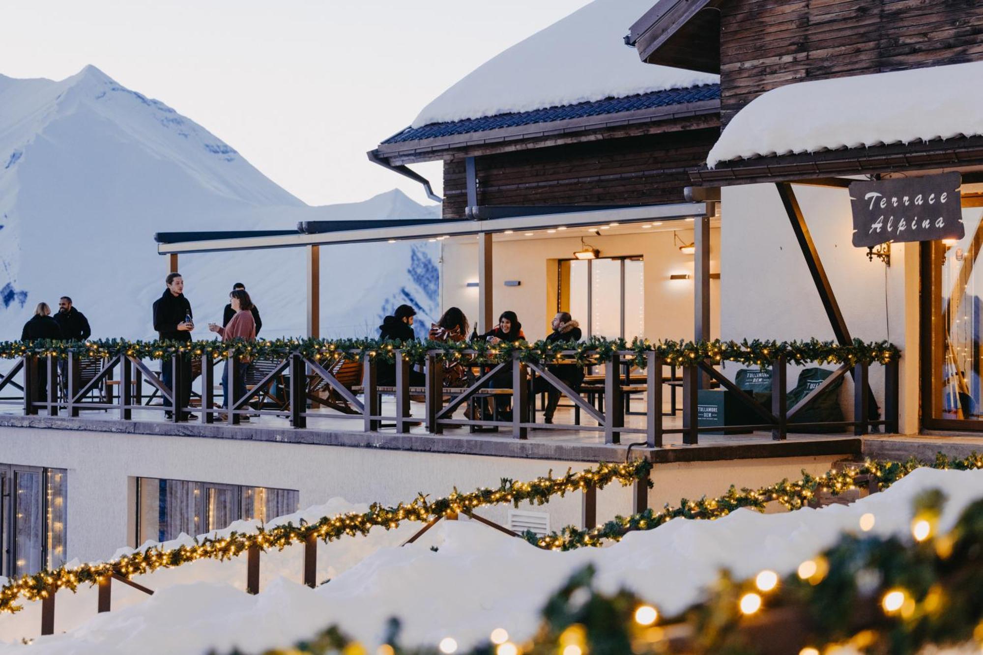 Alpina Hotel Gudauri Kültér fotó